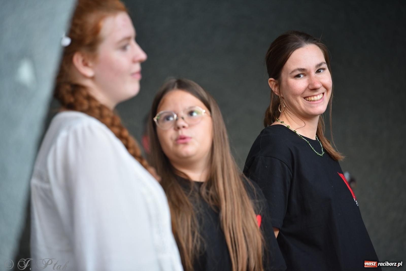 Zdjęcie w galerii na portalu naszraciborz.pl: Muzyka, wiara i ruch w sercu miasta – chrześcijański koncert i warsztaty w parku Roth wiadomości z regionu