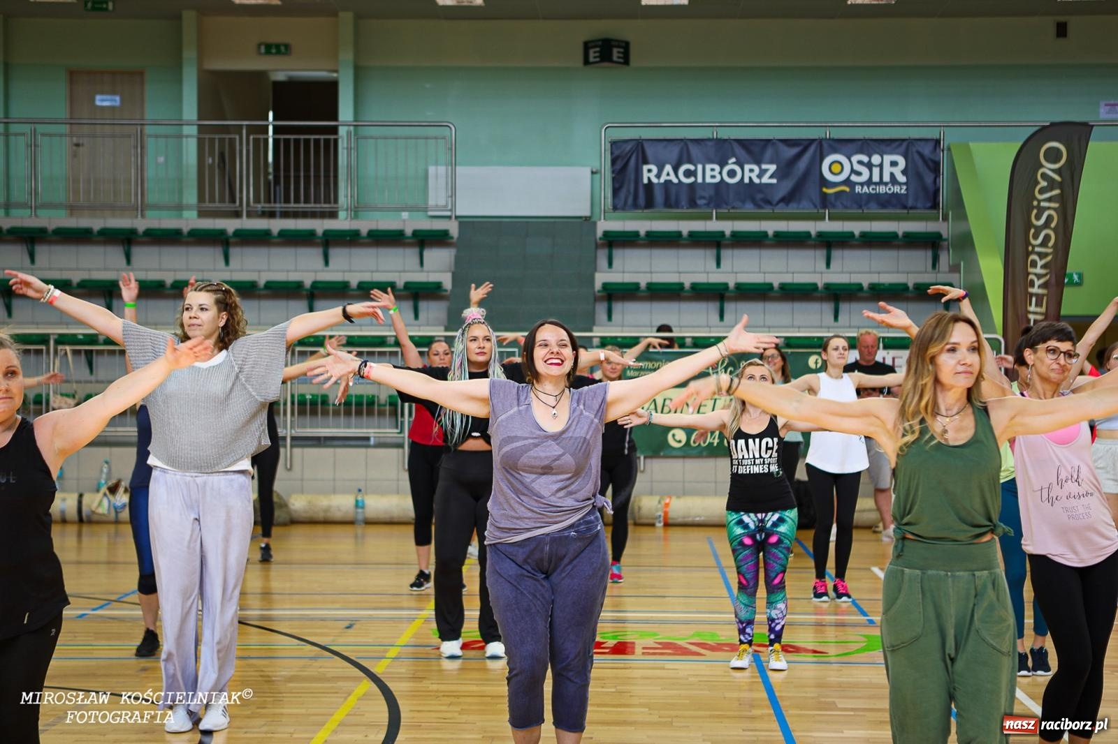 Zdjęcie w galerii na portalu naszraciborz.pl: Taneczna energia i siła w jednym – Fit Dance Festival 2025 w Raciborzu [FOTO i WIDEO] wiadomości z regionu