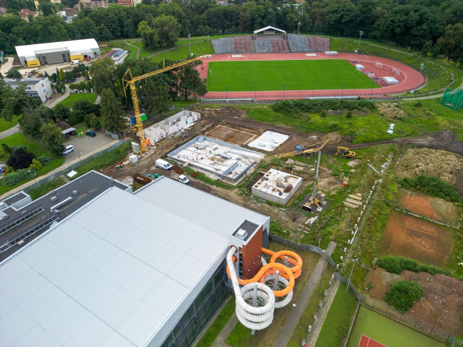 Zdjęcie w galerii na portalu naszraciborz.pl: Trwa budowa nowej atrakcji Raciborza – zobacz najnowsze zdjęcia z drona wiadomości z regionu