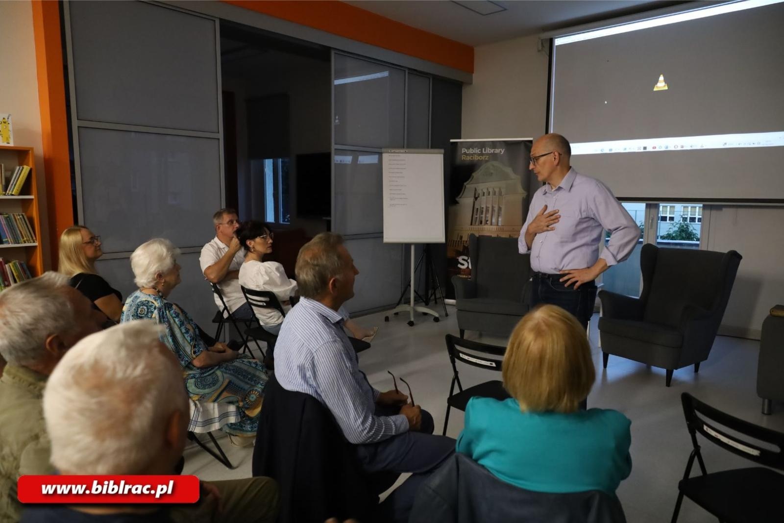 Zdjęcie w galerii na portalu naszraciborz.pl: Seans filmu Woniadełko w raciborskiej bibliotece wiadomości z regionu