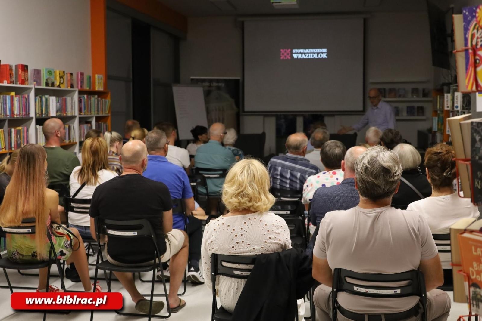 Zdjęcie w galerii na portalu naszraciborz.pl: Seans filmu Woniadełko w raciborskiej bibliotece wiadomości z regionu