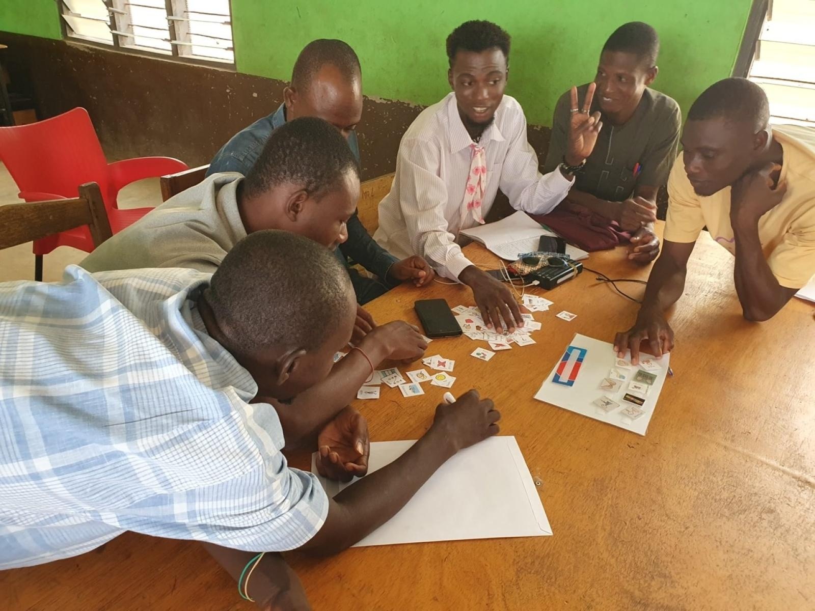 Zdjęcie w galerii na portalu naszraciborz.pl: Afrykański świt edukacji – pomoc, która ma twarz dziecka wiadomości z regionu