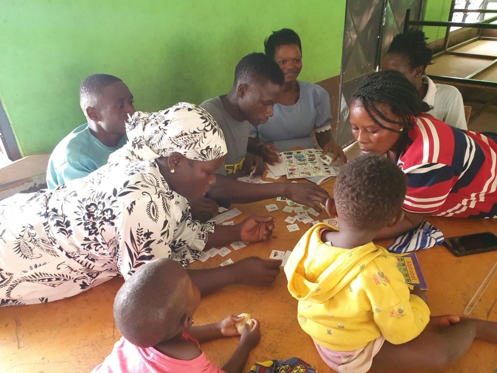 Zdjęcie w galerii na portalu naszraciborz.pl: Afrykański świt edukacji – pomoc, która ma twarz dziecka wiadomości z regionu