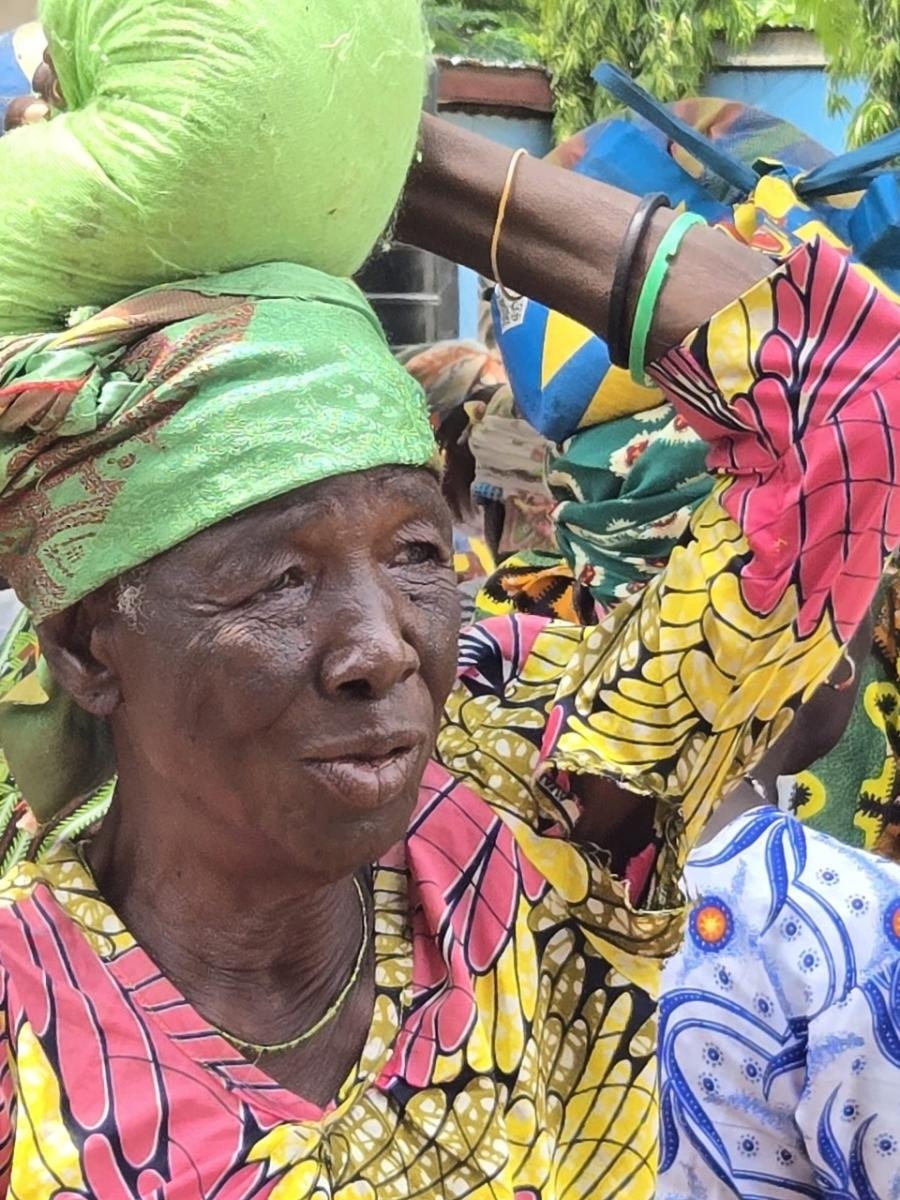 Zdjęcie w galerii na portalu naszraciborz.pl: Afrykański świt edukacji – pomoc, która ma twarz dziecka wiadomości z regionu