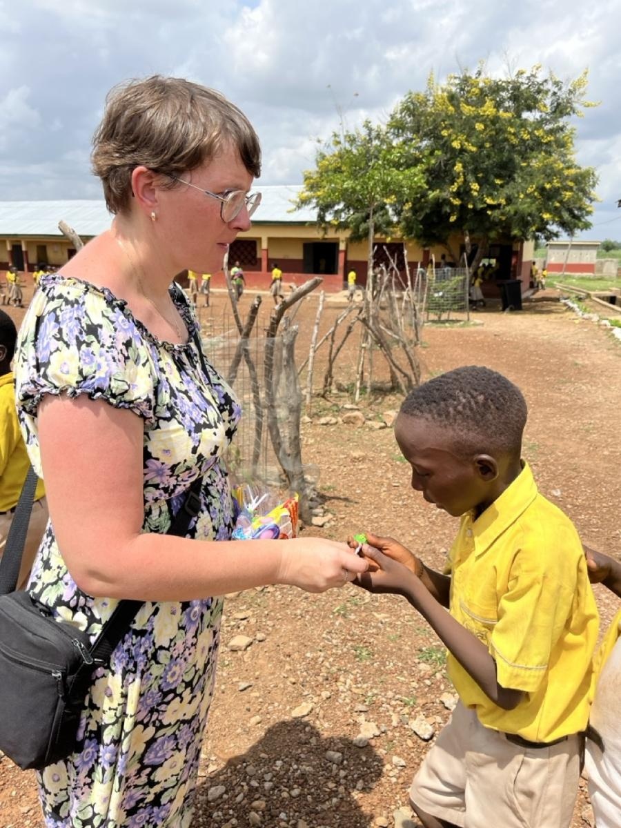 Zdjęcie w galerii na portalu naszraciborz.pl: Afrykański świt edukacji – pomoc, która ma twarz dziecka wiadomości z regionu