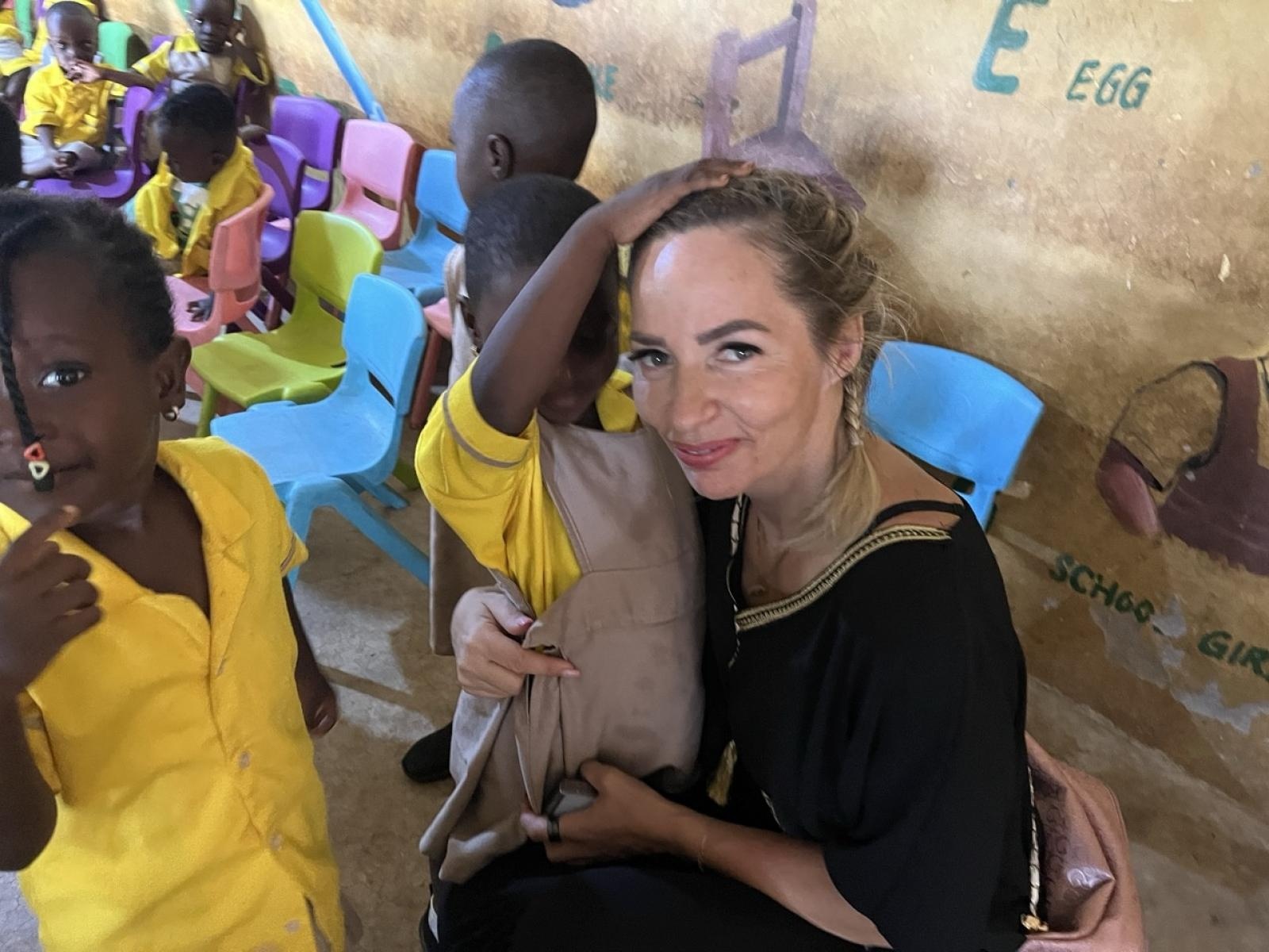 Zdjęcie w galerii na portalu naszraciborz.pl: Afrykański świt edukacji – pomoc, która ma twarz dziecka wiadomości z regionu