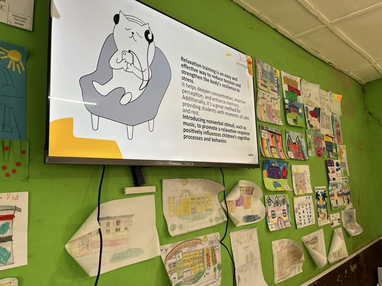 Zdjęcie w galerii na portalu naszraciborz.pl: Afrykański świt edukacji – pomoc, która ma twarz dziecka wiadomości z regionu