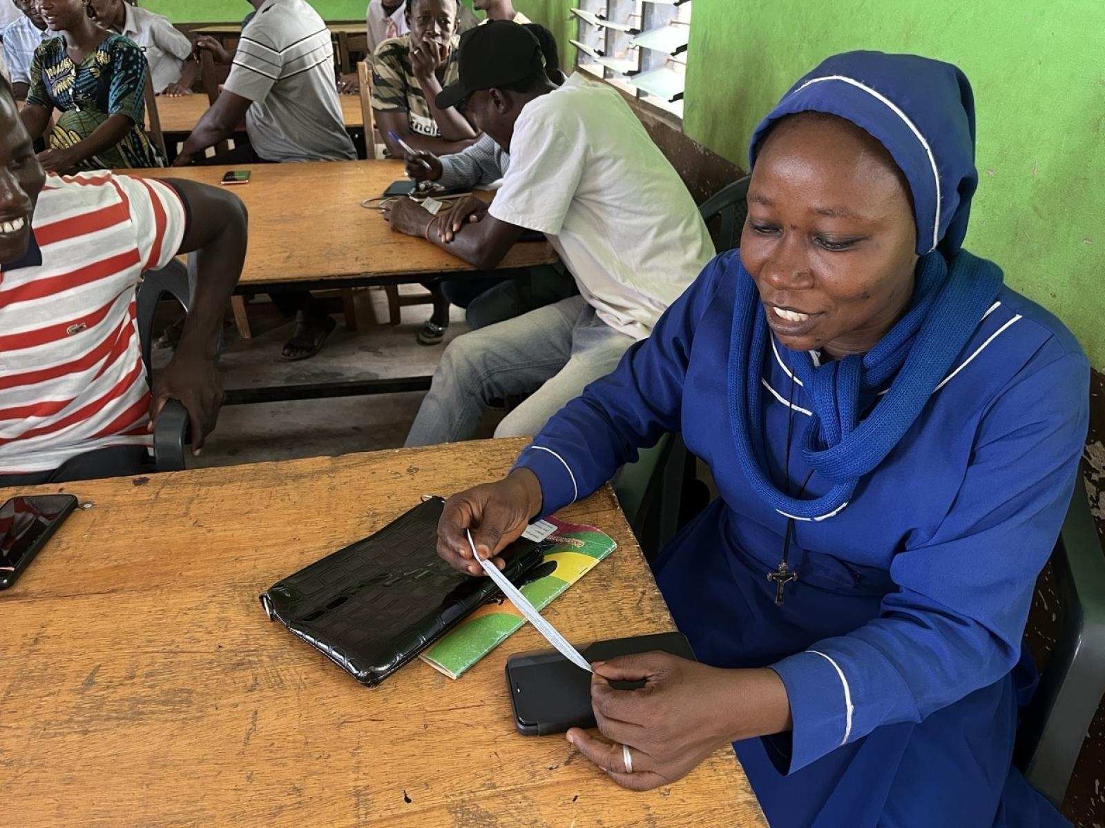 Zdjęcie w galerii na portalu naszraciborz.pl: Afrykański świt edukacji – pomoc, która ma twarz dziecka wiadomości z regionu