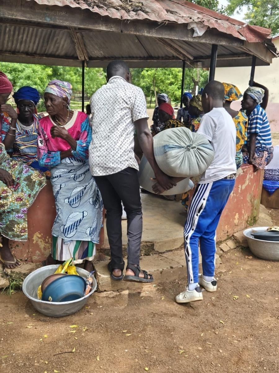 Zdjęcie w galerii na portalu naszraciborz.pl: Afrykański świt edukacji – pomoc, która ma twarz dziecka wiadomości z regionu
