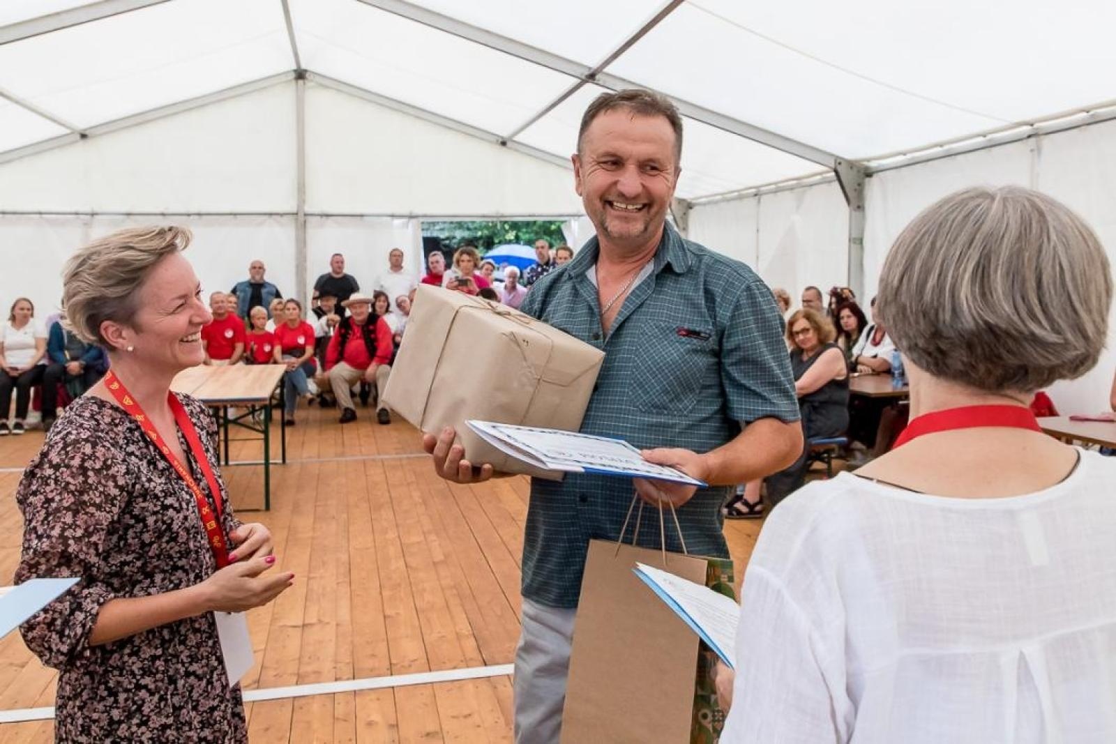 Zdjęcie w galerii na portalu naszraciborz.pl: Borucin z wyróżnieniem! Świński móżdżek z Zagrody na pograniczu doceniony w konkursie kulinarnym wiadomości z regionu