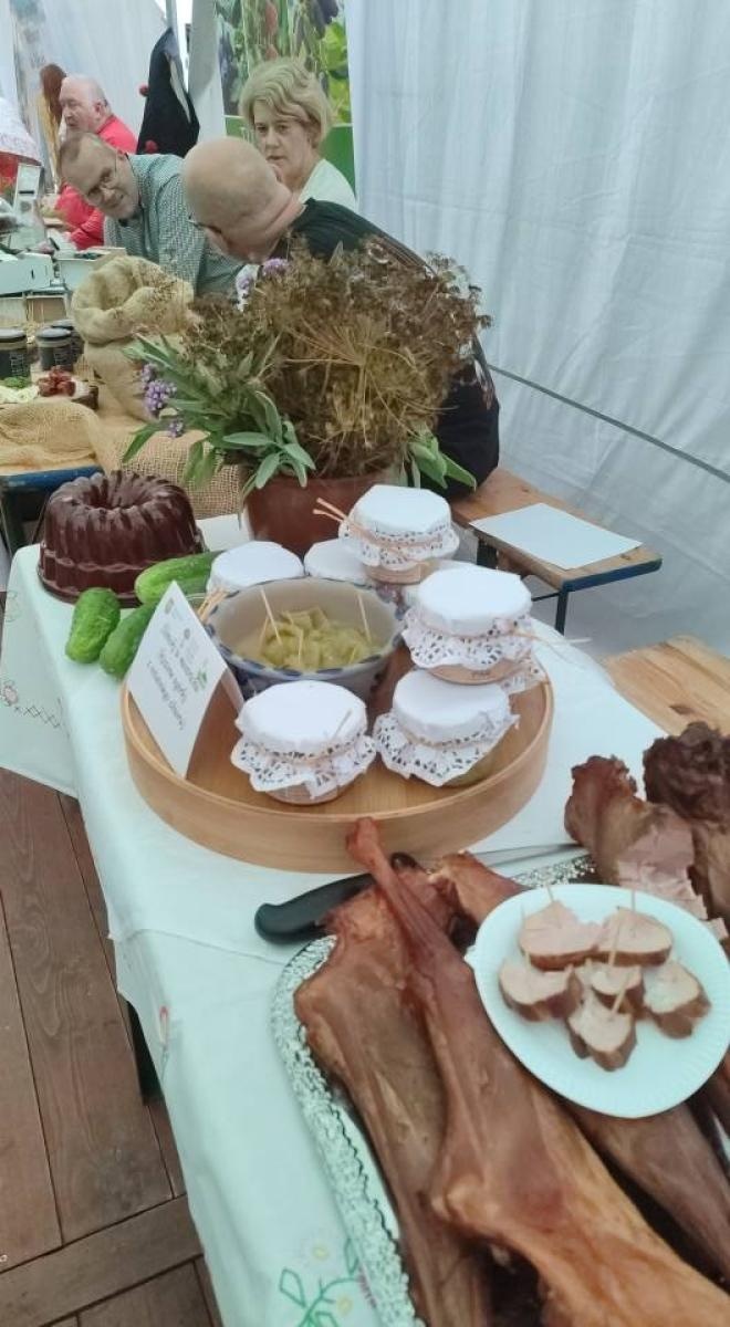 Zdjęcie w galerii na portalu naszraciborz.pl: Borucin z wyróżnieniem! Świński móżdżek z Zagrody na pograniczu doceniony w konkursie kulinarnym wiadomości z regionu