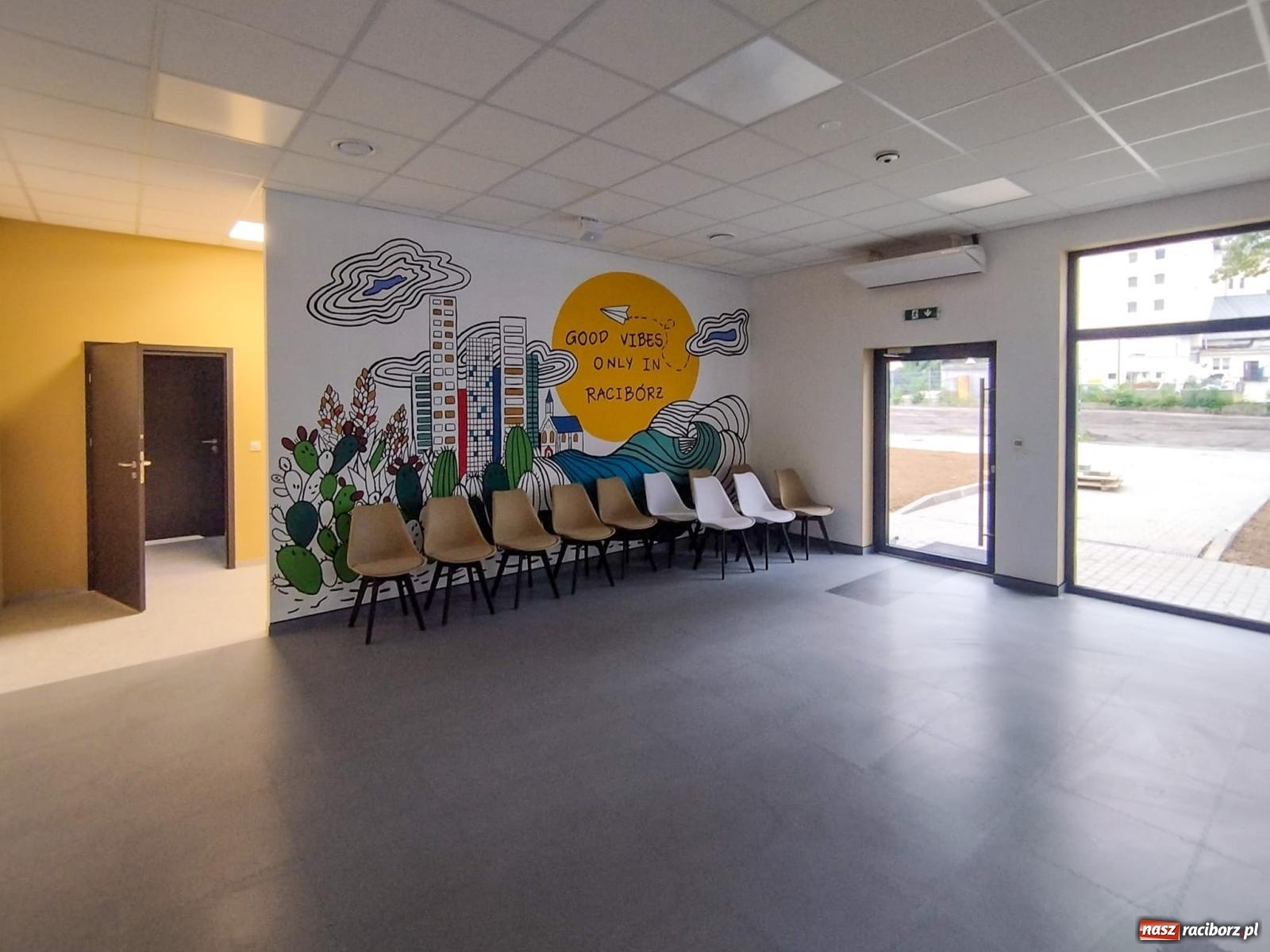 Zdjęcie w galerii na portalu naszraciborz.pl: Otwarcie lodowiska Piastor w Raciborzu – weekend pełen atrakcji na tafli [CENNIK] wiadomości z regionu