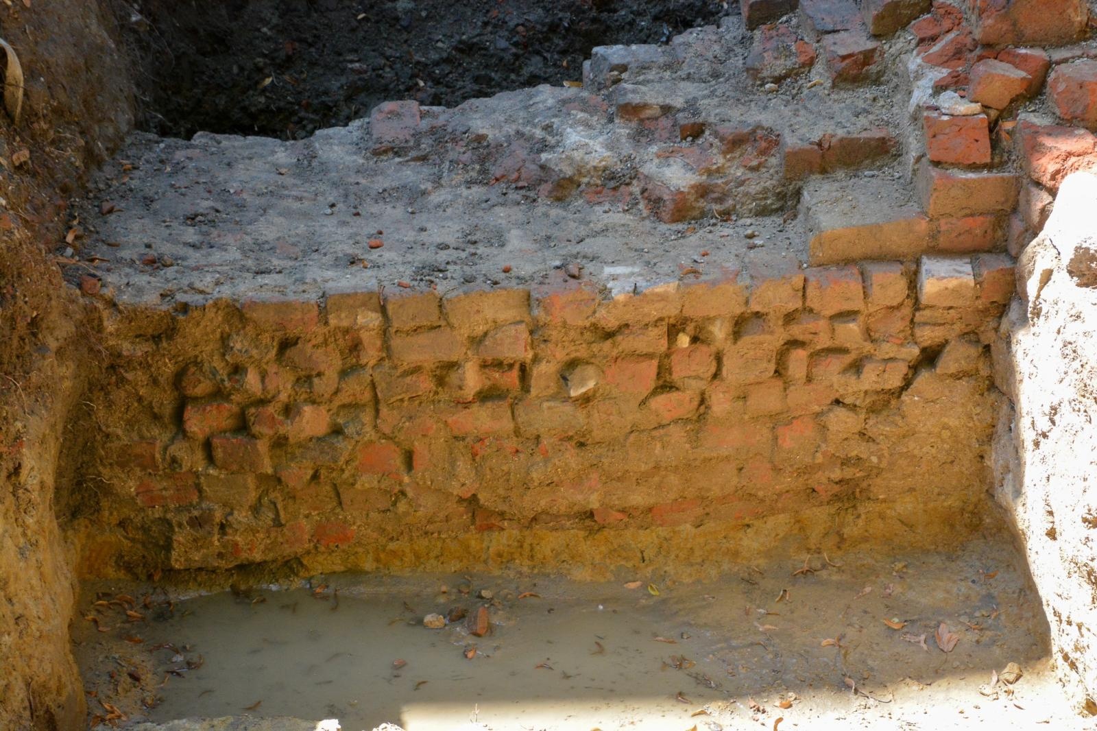 Zdjęcie w galerii na portalu naszraciborz.pl: Szczątki noworodków odkryto przy ul. Gimnazjalnej [FOTO i WIDEO] wiadomości z regionu