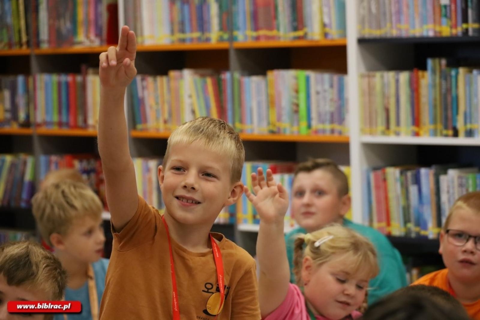 Zdjęcie w galerii na portalu naszraciborz.pl: Lato z Biblioteką – wakacyjne podróże od mitów po legendy wiadomości z regionu
