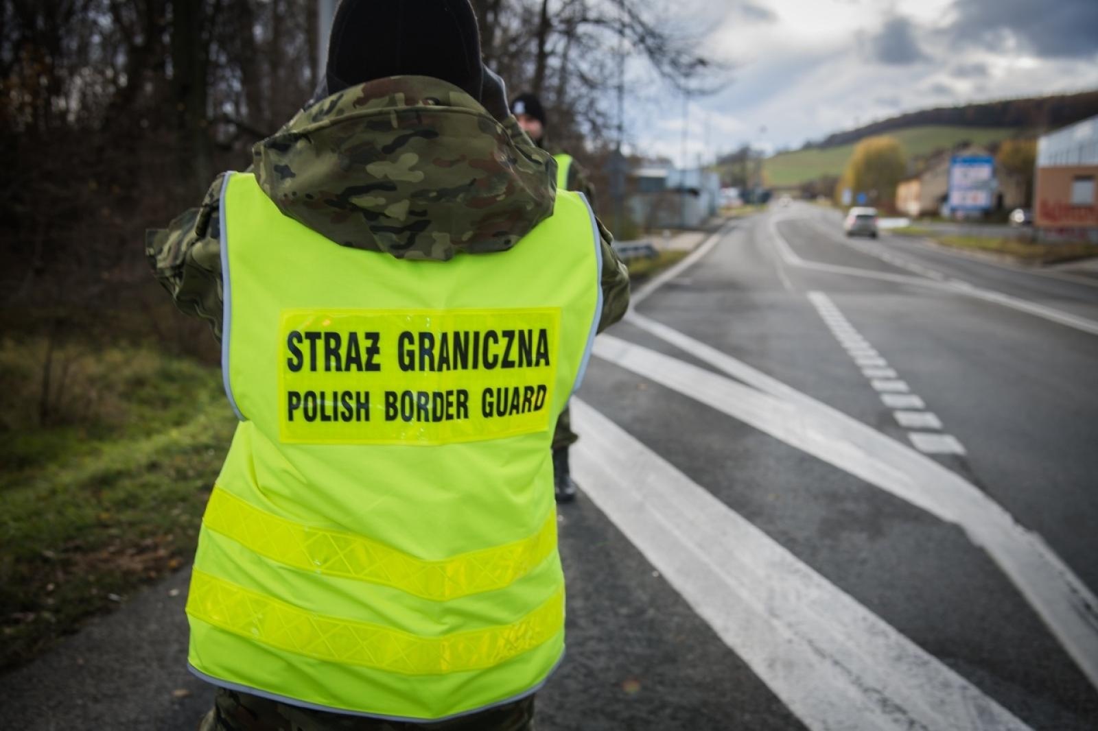Zdjęcie w galerii na portalu naszraciborz.pl: Śląski Oddział Straży Granicznej intensyfikuje kontrole. 19 cudzoziemców zatrzymanych, setki pracowników sprawdzonych wiadomości z regionu