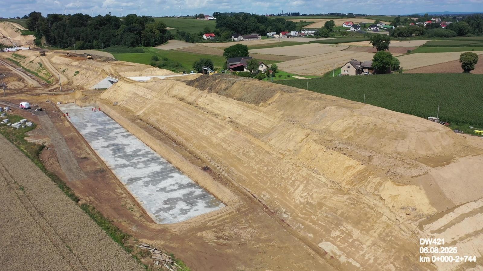 Zdjęcie w galerii na portalu naszraciborz.pl: Most nad Odrą w ciągu drogi wojewódzkiej 421 – postęp prac sięgnął 60%. W galerii najnowsze zdjęcia z placu budowy wiadomości z regionu