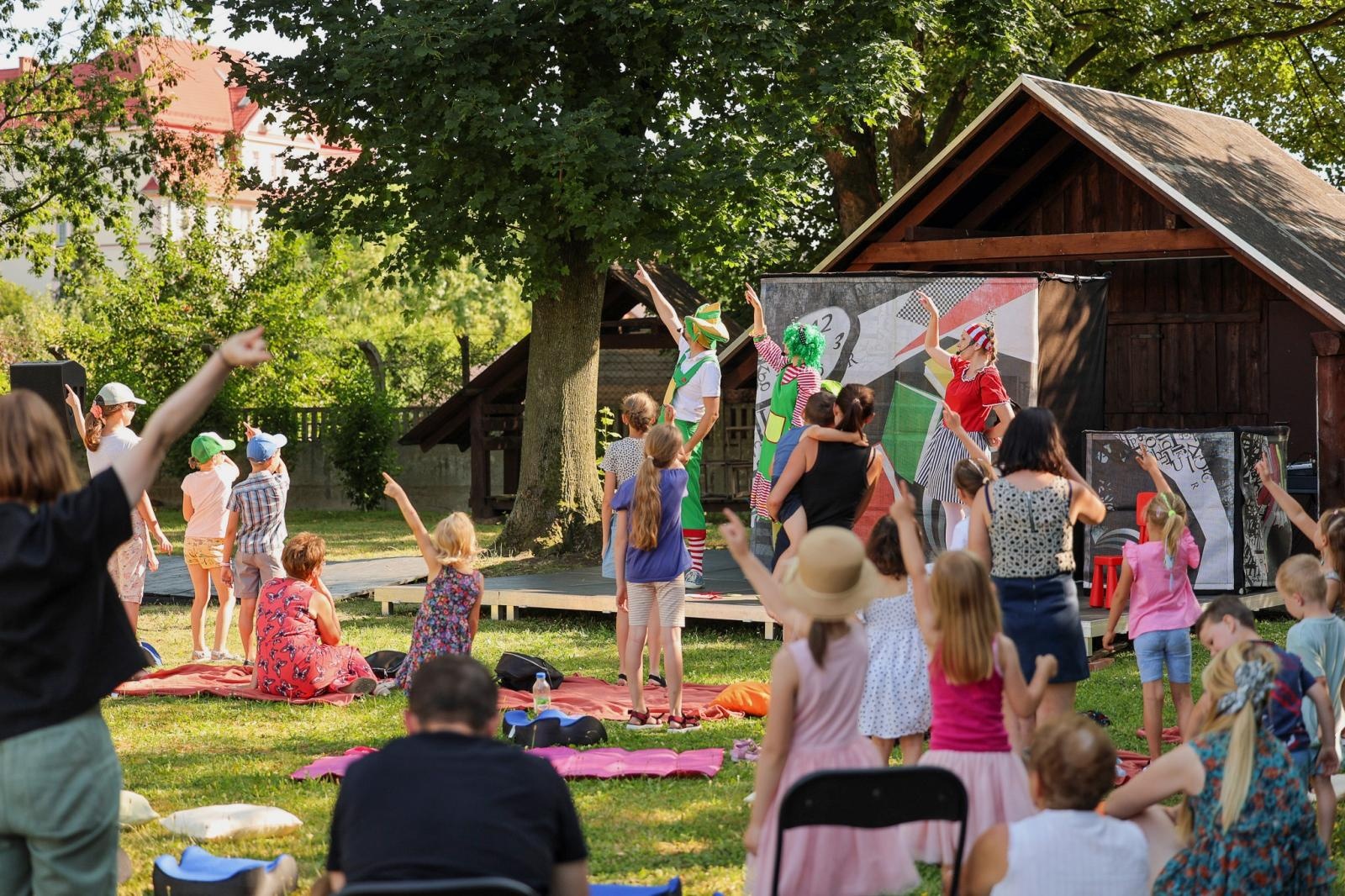 Zdjęcie w galerii na portalu naszraciborz.pl: Kreatywne i twórcze Lato z RCK! Raciborskie Centrum Kultury podsumowuje pierwszy miesiąc wakacyjnych zajęć wiadomości z regionu