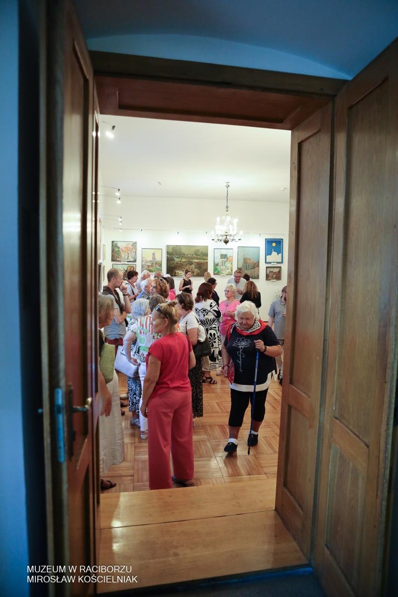 Zdjęcie w galerii na portalu naszraciborz.pl: Racibórz w oczach artystów – wernisaż Racibórz Malowany w muzealnych murach wiadomości z regionu