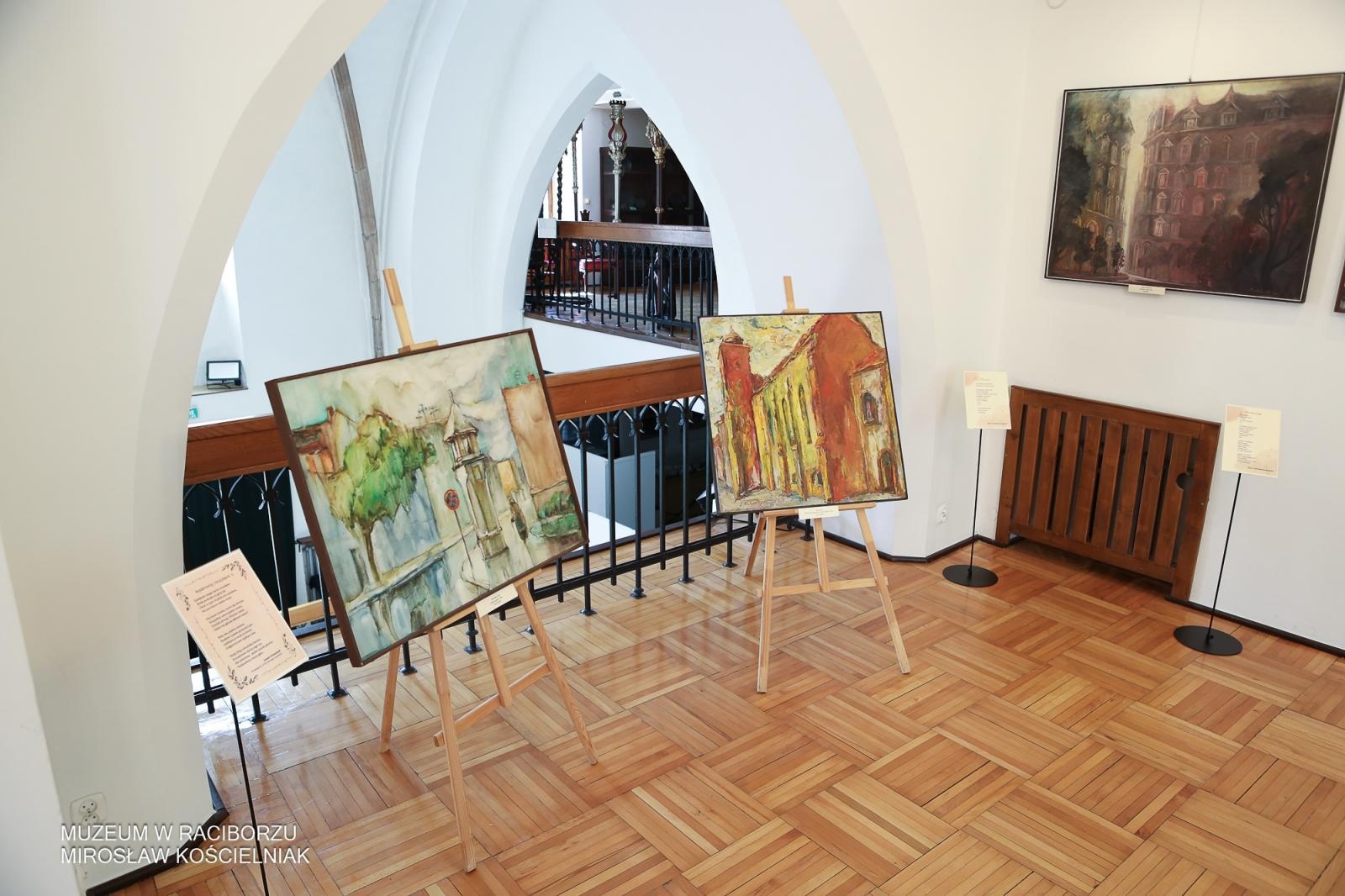 Zdjęcie w galerii na portalu naszraciborz.pl: Racibórz w oczach artystów – wernisaż Racibórz Malowany w muzealnych murach wiadomości z regionu