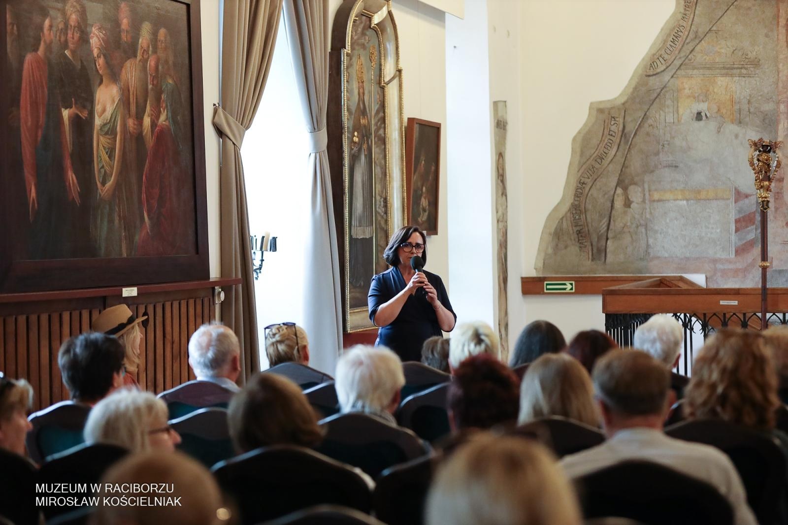 Zdjęcie w galerii na portalu naszraciborz.pl: Racibórz w oczach artystów – wernisaż Racibórz Malowany w muzealnych murach wiadomości z regionu