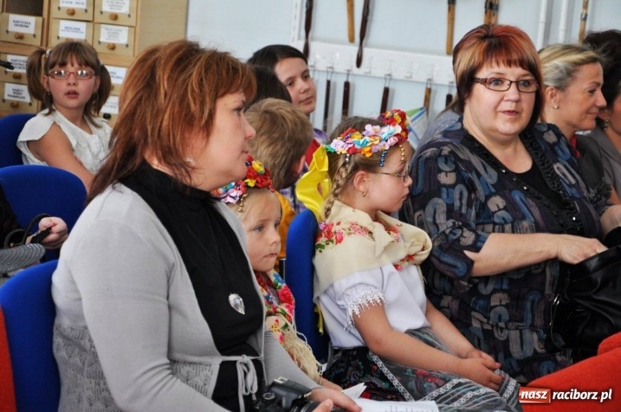 Zdjęcie w galerii na portalu naszraciborz.pl: Łosprawiali po naszymu wiadomości z regionu