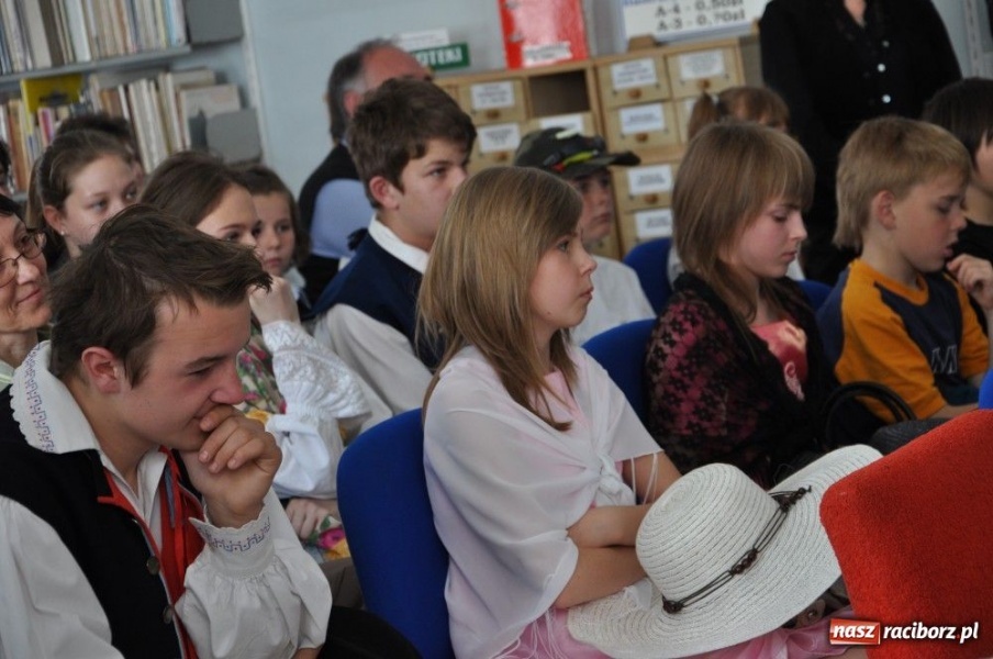 Zdjęcie w galerii na portalu naszraciborz.pl: Łosprawiali po naszymu wiadomości z regionu