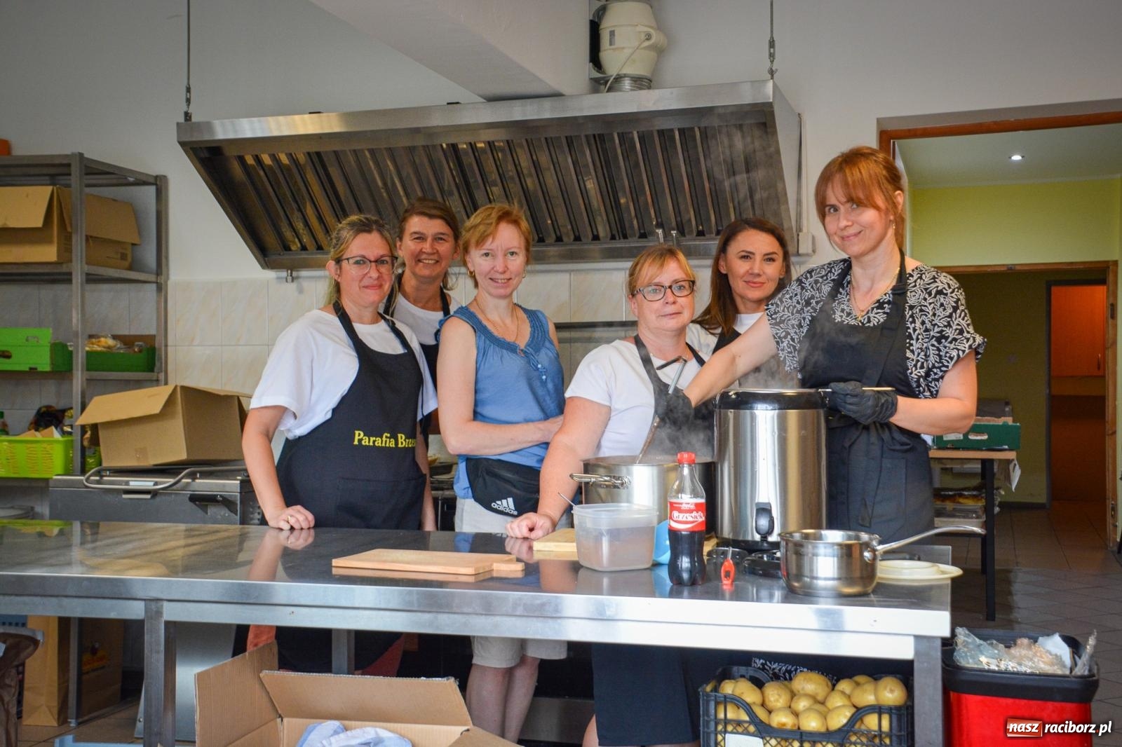 Zdjęcie w galerii na portalu naszraciborz.pl: Mateusz Ziółko i setki gości na trzecim festynie parafialnym w Brzeziu [FOTO i WIDEO] wiadomości z regionu