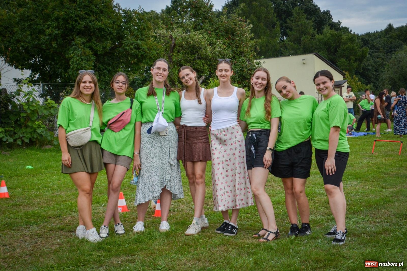 Zdjęcie w galerii na portalu naszraciborz.pl: Mateusz Ziółko i setki gości na trzecim festynie parafialnym w Brzeziu [FOTO i WIDEO] wiadomości z regionu