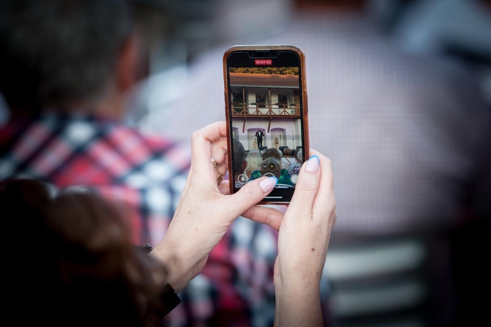 Zdjęcie w galerii na portalu naszraciborz.pl: Trzej tenorzy Vincero porwali publiczność na Zamku Piastowskim [FOTO i WIDEO] wiadomości z regionu