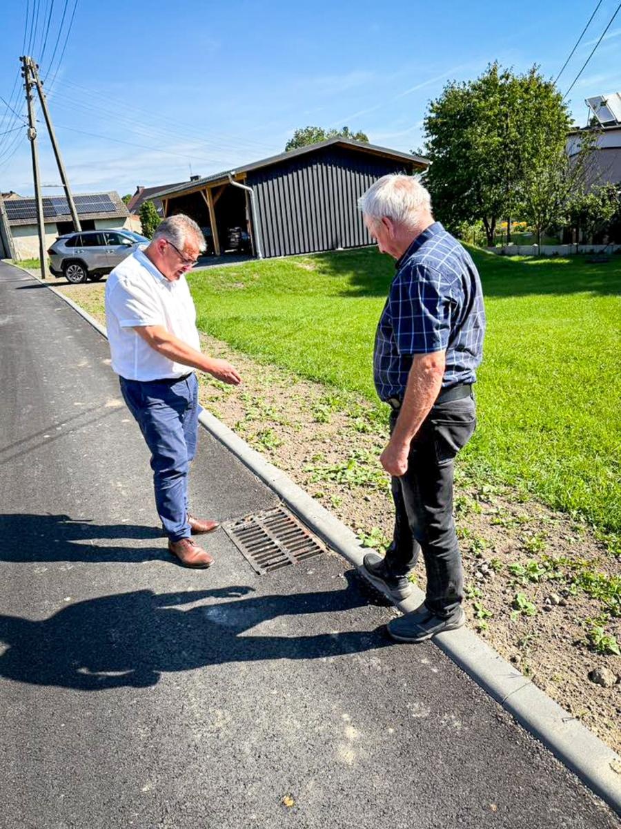 Zdjęcie w galerii na portalu naszraciborz.pl: Siedem dróg w siedmiu miejscowościach. Gmina Krzyżanowice zakończyła wielką inwestycję drogową i planuje kolejną wiadomości z regionu