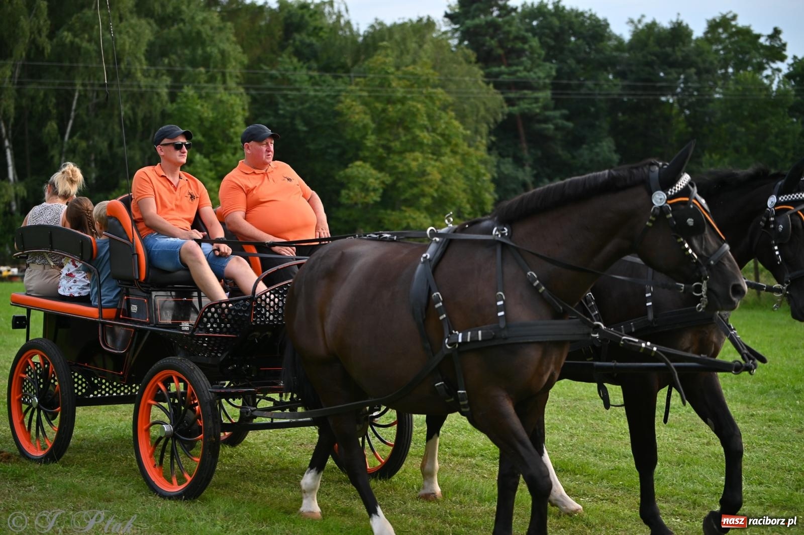 Zdjęcie w galerii na portalu naszraciborz.pl: Trzeci festyn parafialny w Raciborzu-Brzeziu – rodzinne święto z udziałem gości z całego województwa - relacja na bis! wiadomości z regionu