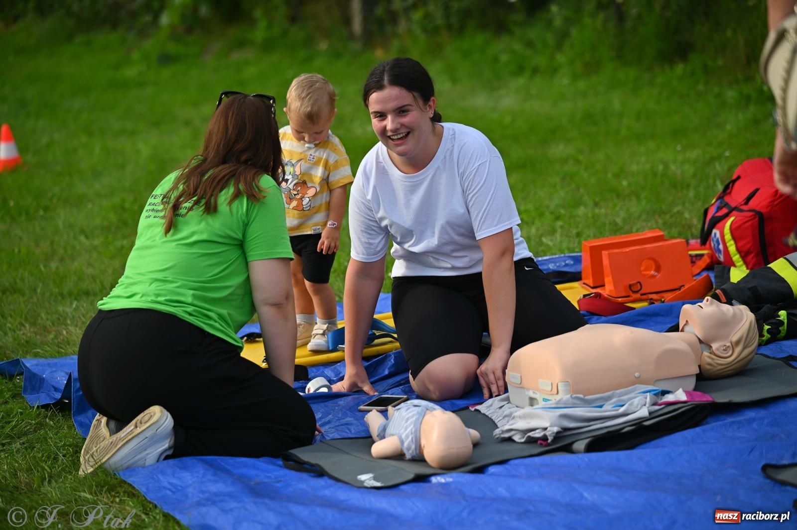 Zdjęcie w galerii na portalu naszraciborz.pl: Trzeci festyn parafialny w Raciborzu-Brzeziu – rodzinne święto z udziałem gości z całego województwa - relacja na bis! wiadomości z regionu