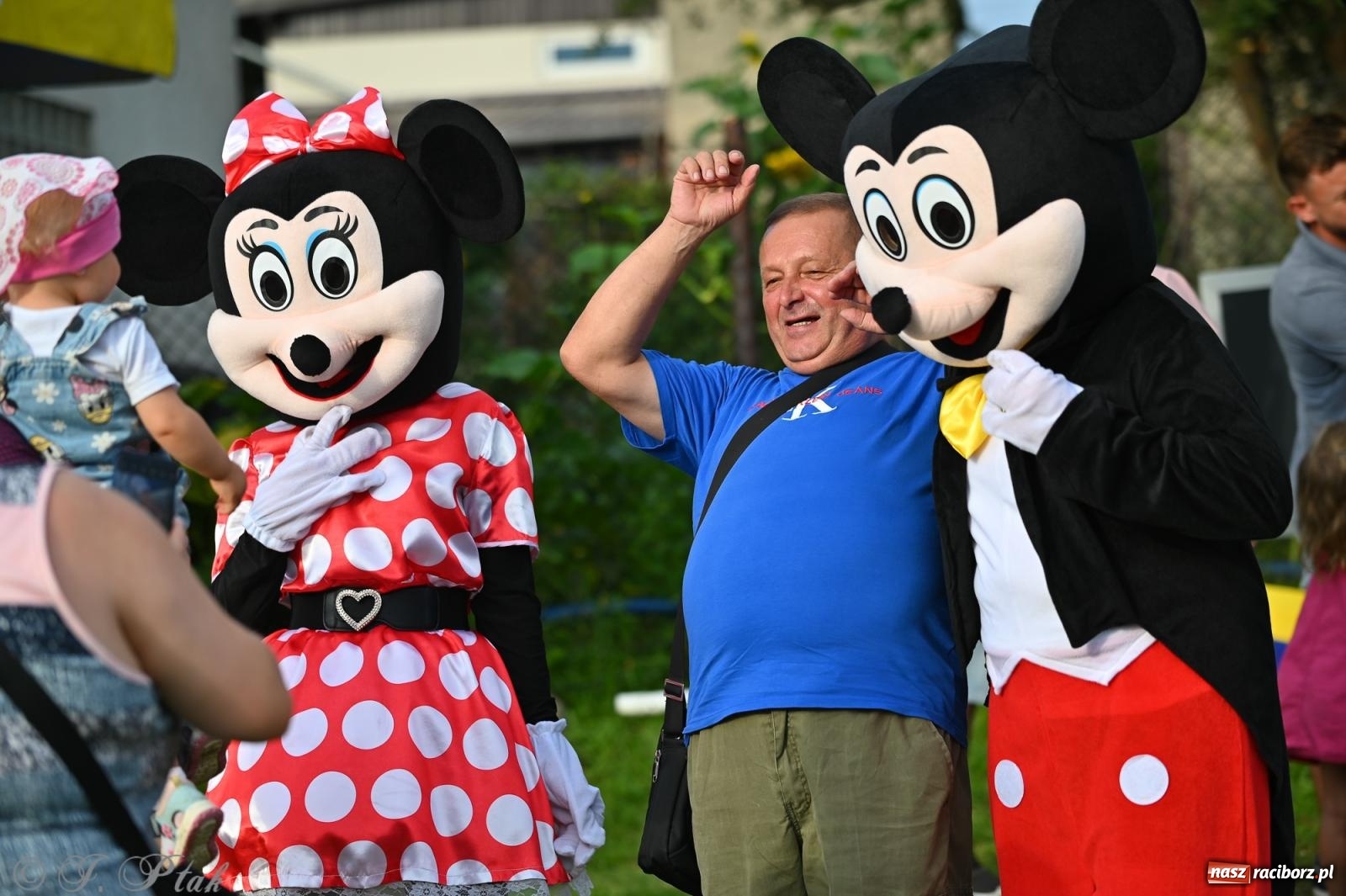 Zdjęcie w galerii na portalu naszraciborz.pl: Trzeci festyn parafialny w Raciborzu-Brzeziu – rodzinne święto z udziałem gości z całego województwa - relacja na bis! wiadomości z regionu