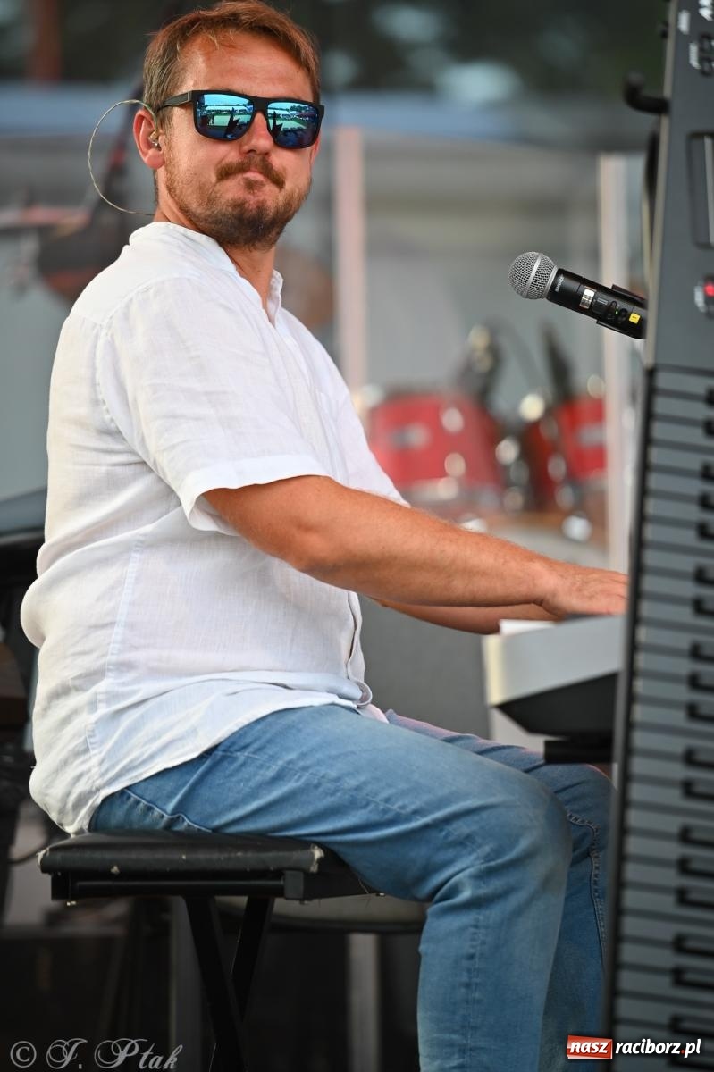 Zdjęcie w galerii na portalu naszraciborz.pl: Trzeci festyn parafialny w Raciborzu-Brzeziu – rodzinne święto z udziałem gości z całego województwa - relacja na bis! wiadomości z regionu