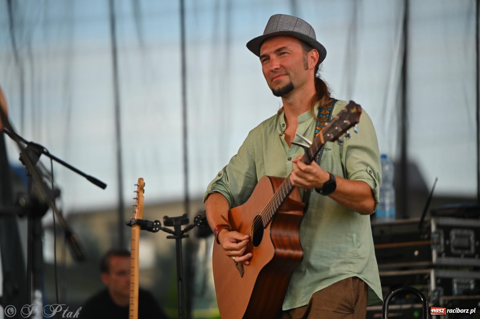 Zdjęcie w galerii na portalu naszraciborz.pl: Trzeci festyn parafialny w Raciborzu-Brzeziu – rodzinne święto z udziałem gości z całego województwa - relacja na bis! wiadomości z regionu