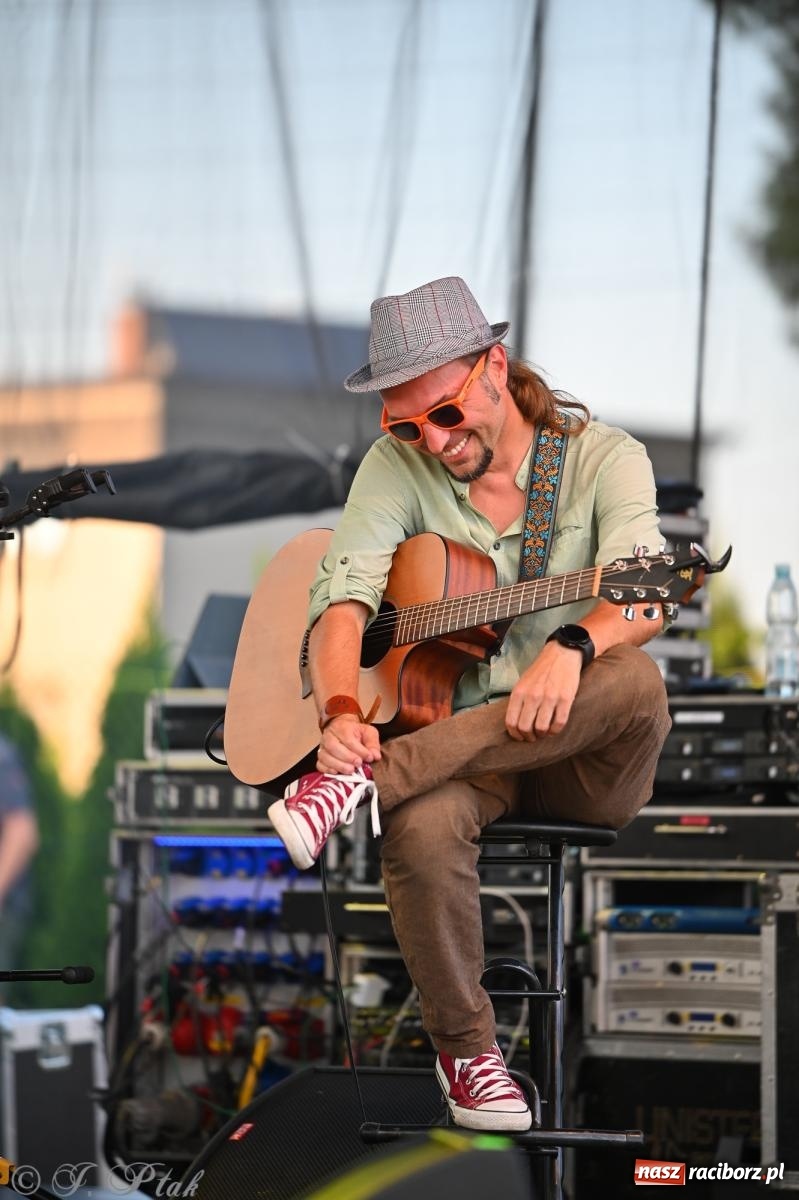 Zdjęcie w galerii na portalu naszraciborz.pl: Trzeci festyn parafialny w Raciborzu-Brzeziu – rodzinne święto z udziałem gości z całego województwa - relacja na bis! wiadomości z regionu