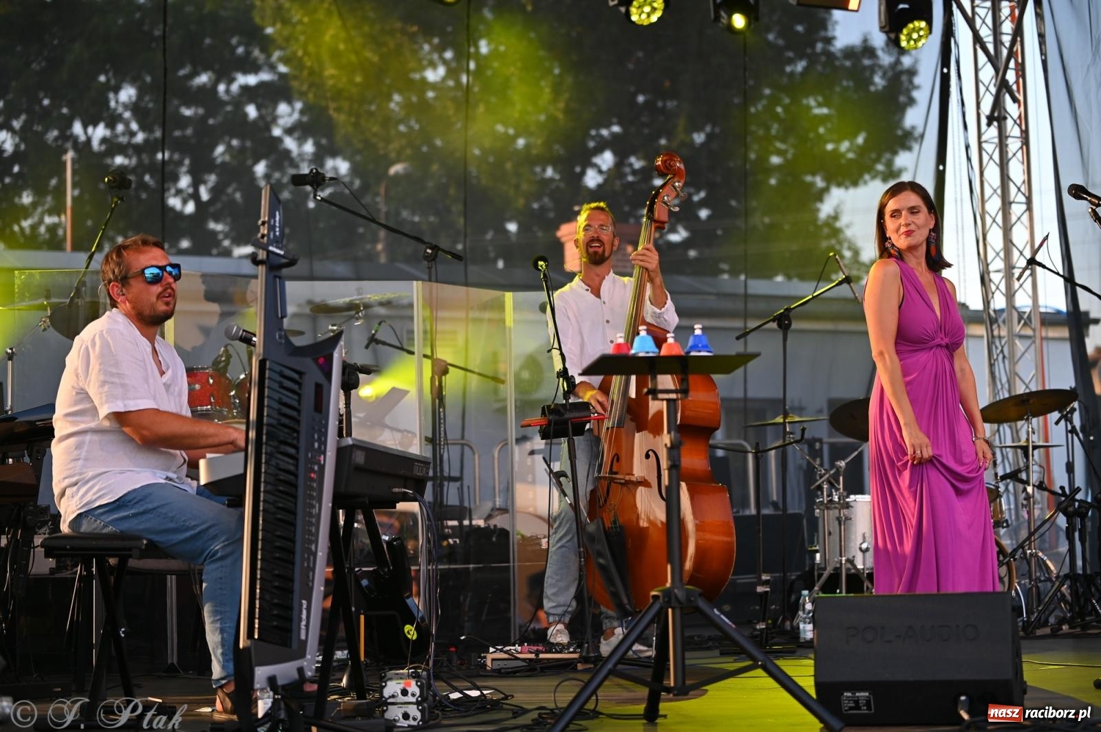 Zdjęcie w galerii na portalu naszraciborz.pl: Trzeci festyn parafialny w Raciborzu-Brzeziu – rodzinne święto z udziałem gości z całego województwa - relacja na bis! wiadomości z regionu