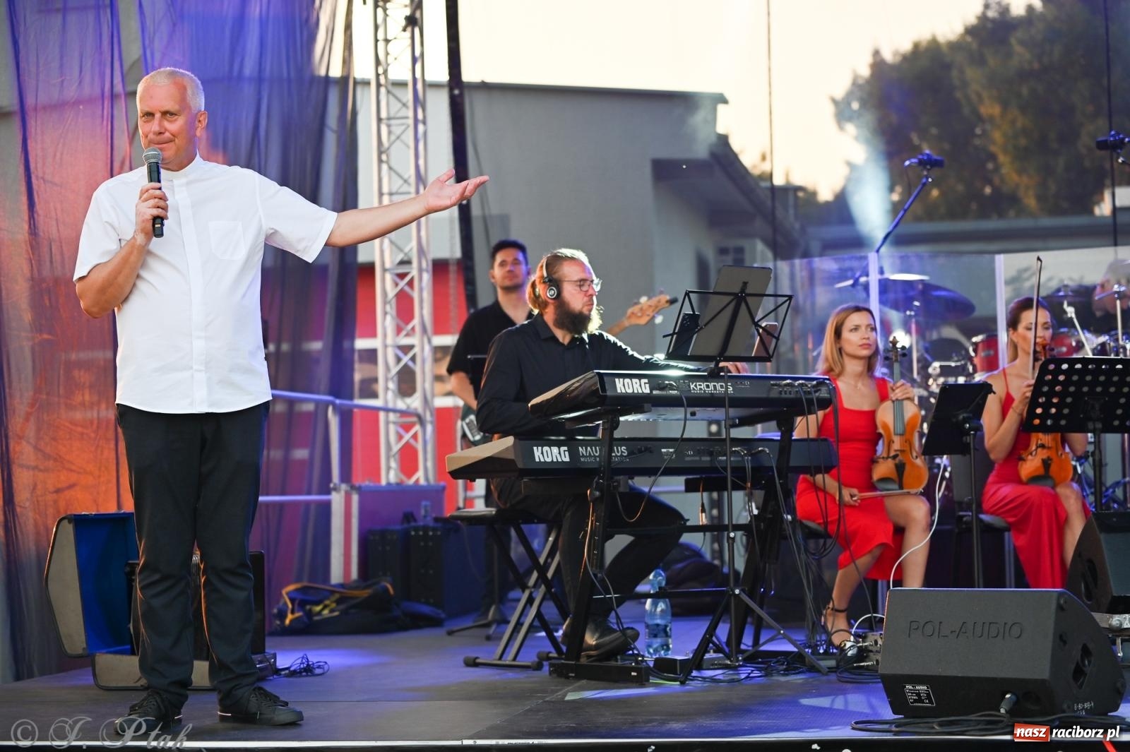 Zdjęcie w galerii na portalu naszraciborz.pl: Trzeci festyn parafialny w Raciborzu-Brzeziu – rodzinne święto z udziałem gości z całego województwa - relacja na bis! wiadomości z regionu