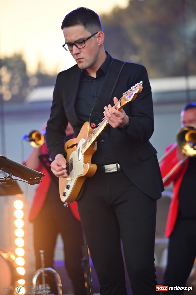 Zdjęcie w galerii na portalu naszraciborz.pl: Trzeci festyn parafialny w Raciborzu-Brzeziu – rodzinne święto z udziałem gości z całego województwa - relacja na bis! wiadomości z regionu