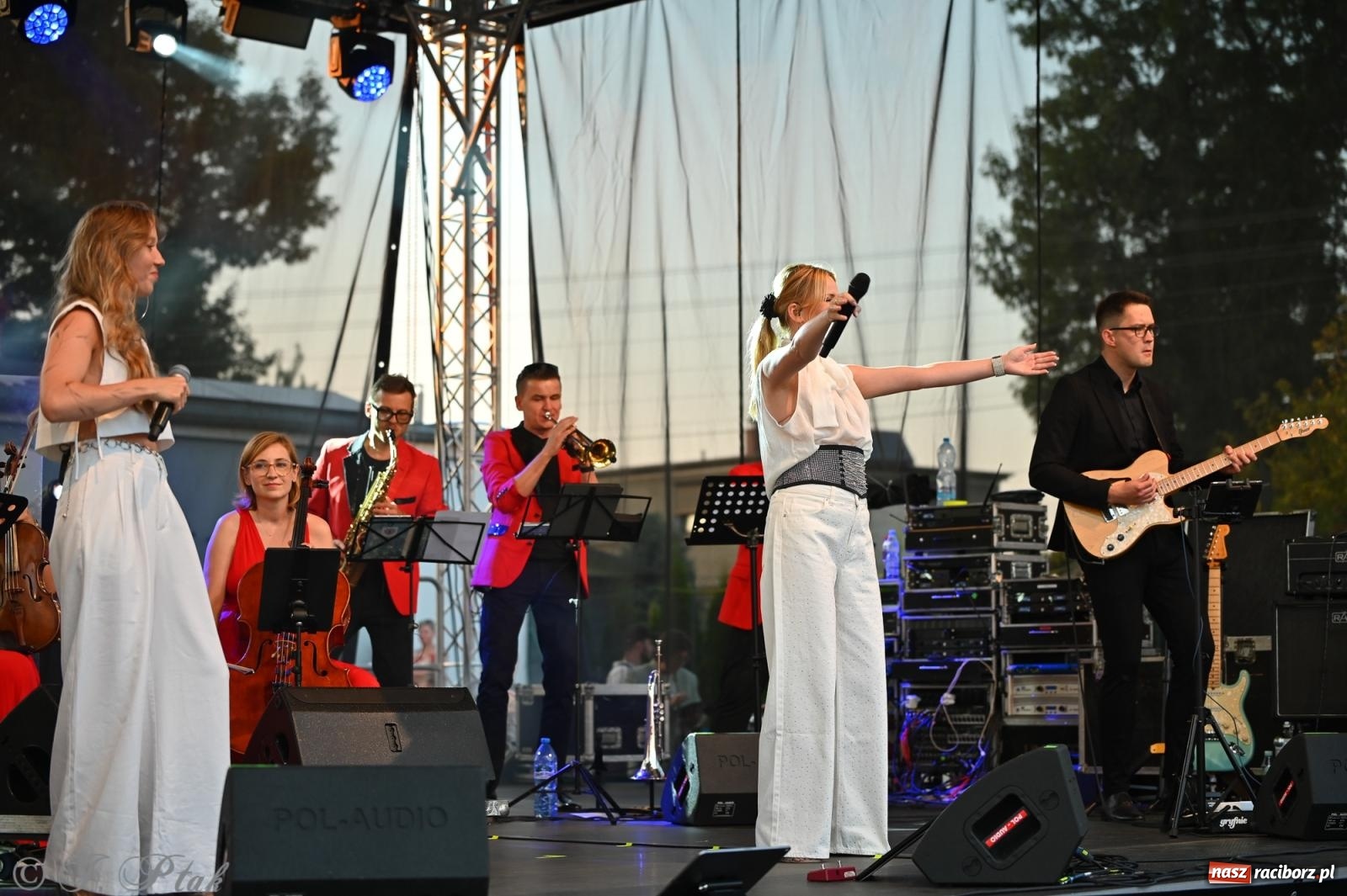 Zdjęcie w galerii na portalu naszraciborz.pl: Trzeci festyn parafialny w Raciborzu-Brzeziu – rodzinne święto z udziałem gości z całego województwa - relacja na bis! wiadomości z regionu