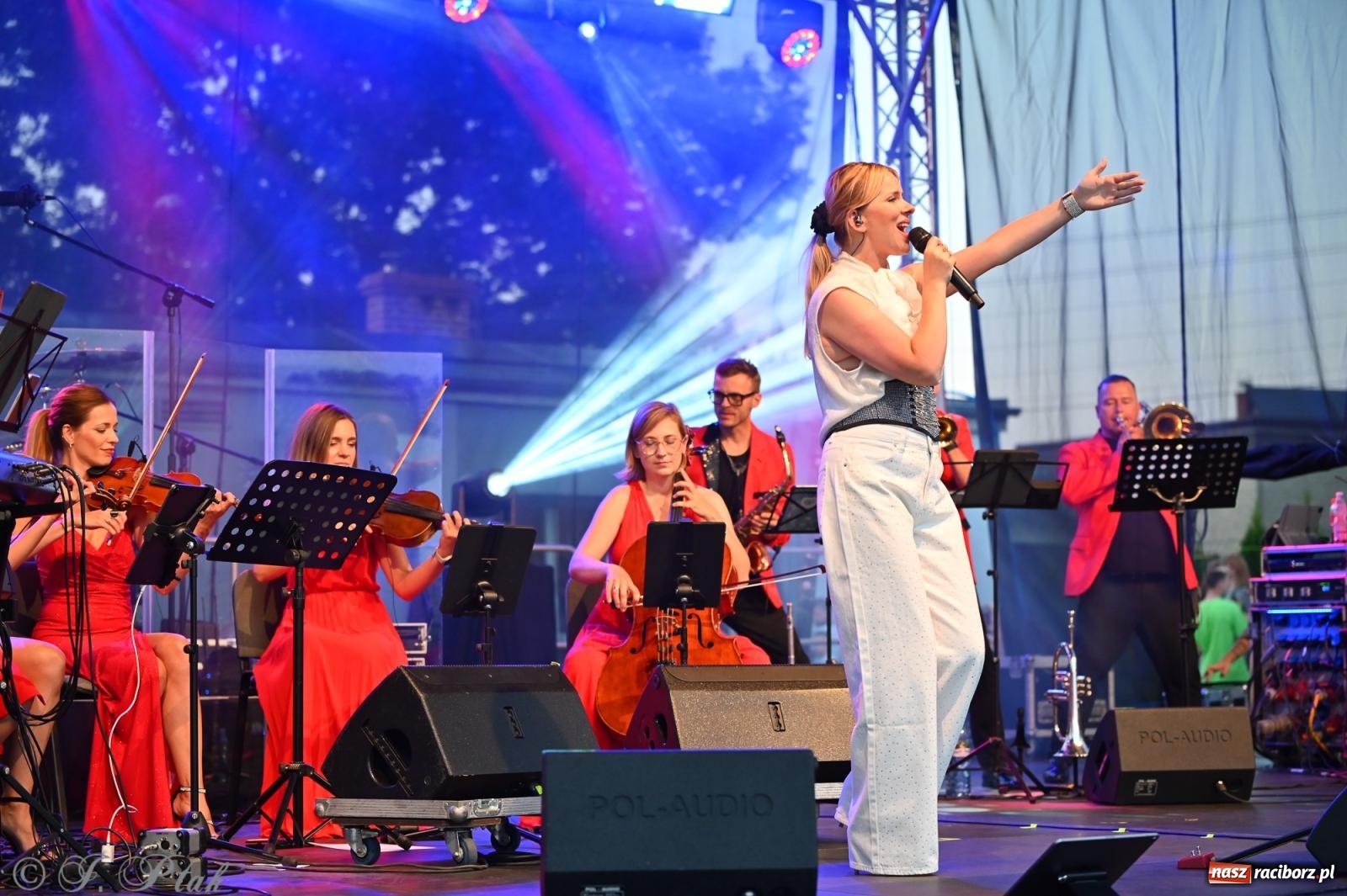 Zdjęcie w galerii na portalu naszraciborz.pl: Trzeci festyn parafialny w Raciborzu-Brzeziu – rodzinne święto z udziałem gości z całego województwa - relacja na bis! wiadomości z regionu