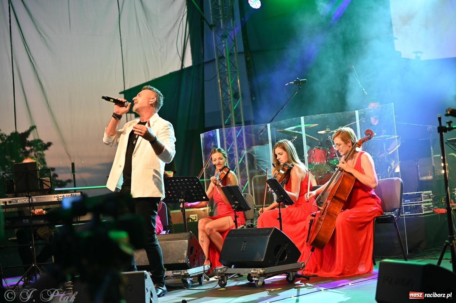 Zdjęcie w galerii na portalu naszraciborz.pl: Trzeci festyn parafialny w Raciborzu-Brzeziu – rodzinne święto z udziałem gości z całego województwa - relacja na bis! wiadomości z regionu