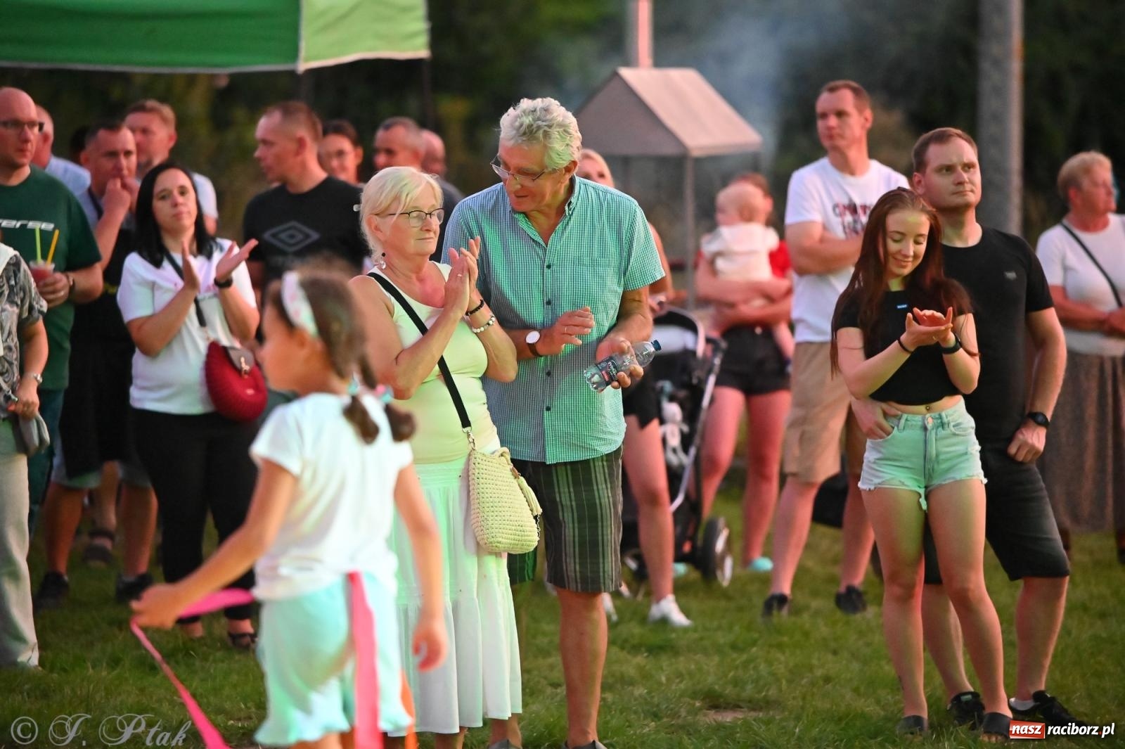 Zdjęcie w galerii na portalu naszraciborz.pl: Trzeci festyn parafialny w Raciborzu-Brzeziu – rodzinne święto z udziałem gości z całego województwa - relacja na bis! wiadomości z regionu
