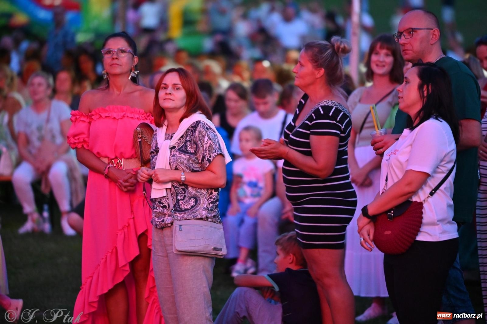Zdjęcie w galerii na portalu naszraciborz.pl: Trzeci festyn parafialny w Raciborzu-Brzeziu – rodzinne święto z udziałem gości z całego województwa - relacja na bis! wiadomości z regionu
