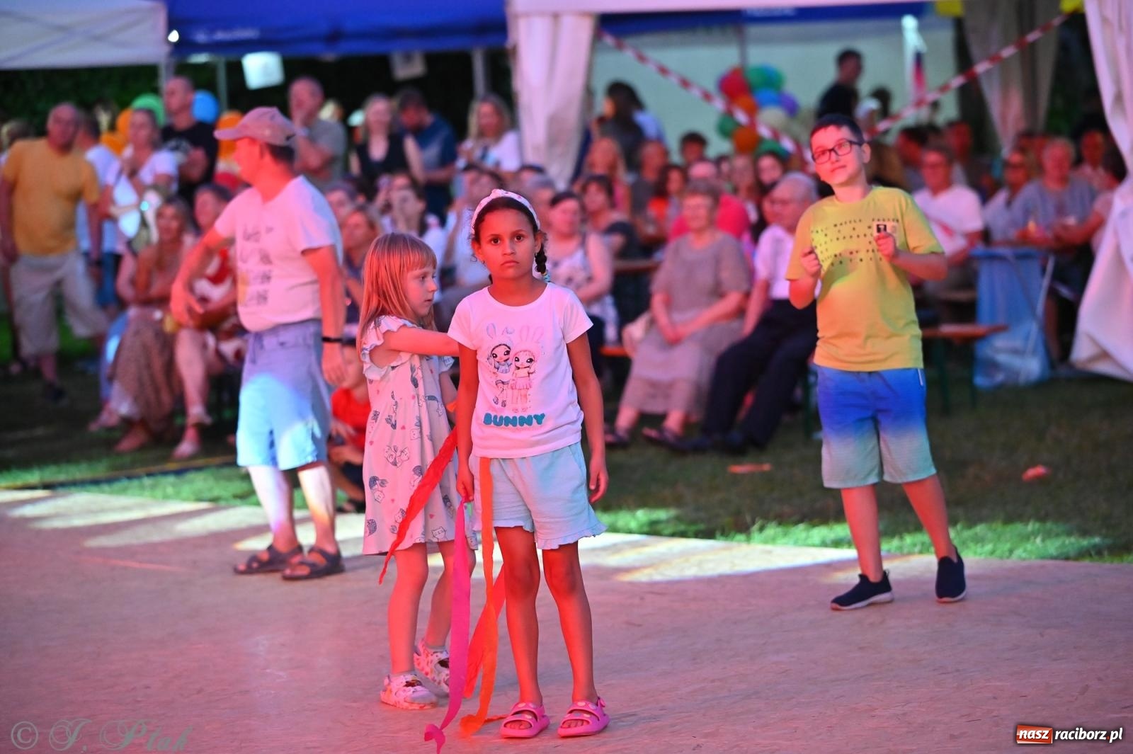 Zdjęcie w galerii na portalu naszraciborz.pl: Trzeci festyn parafialny w Raciborzu-Brzeziu – rodzinne święto z udziałem gości z całego województwa - relacja na bis! wiadomości z regionu