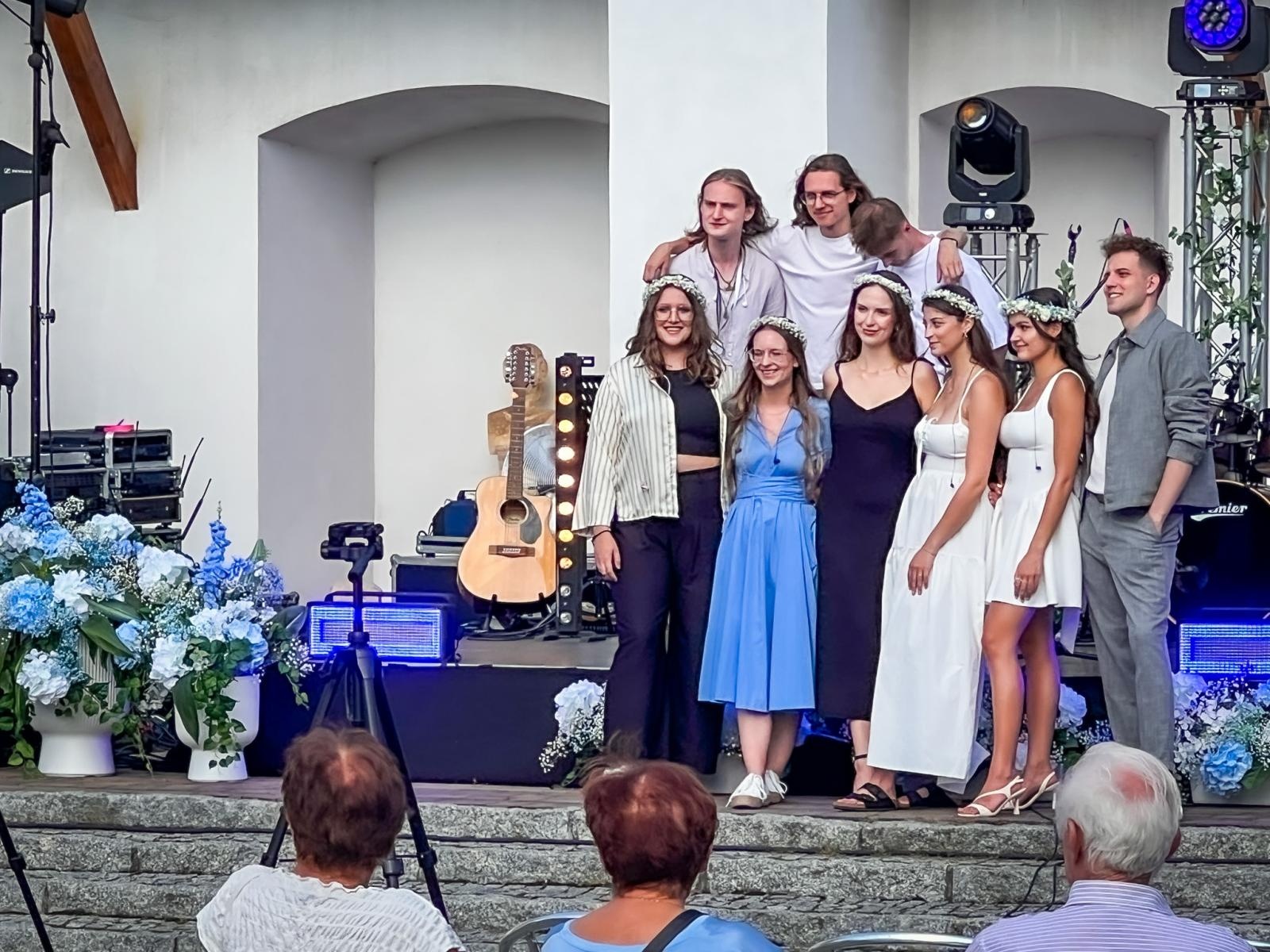 Zdjęcie w galerii na portalu naszraciborz.pl: Z miłości do muzyki – jubileuszowy koncert Voltage na Zamku Piastowskim. W roli głównej Justyna Bulenda wiadomości z regionu