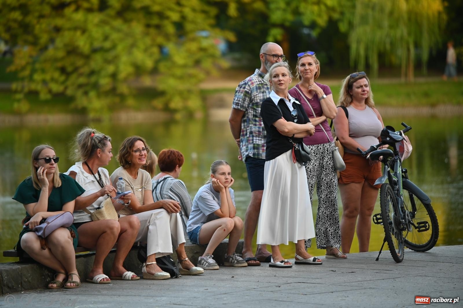 Zdjęcie w galerii na portalu naszraciborz.pl: Muzyczna uczta w Parku Roth – Raciborska Orkiestra Dęta Plania zaprezentowała najpiękniejsze covery wiadomości z regionu
