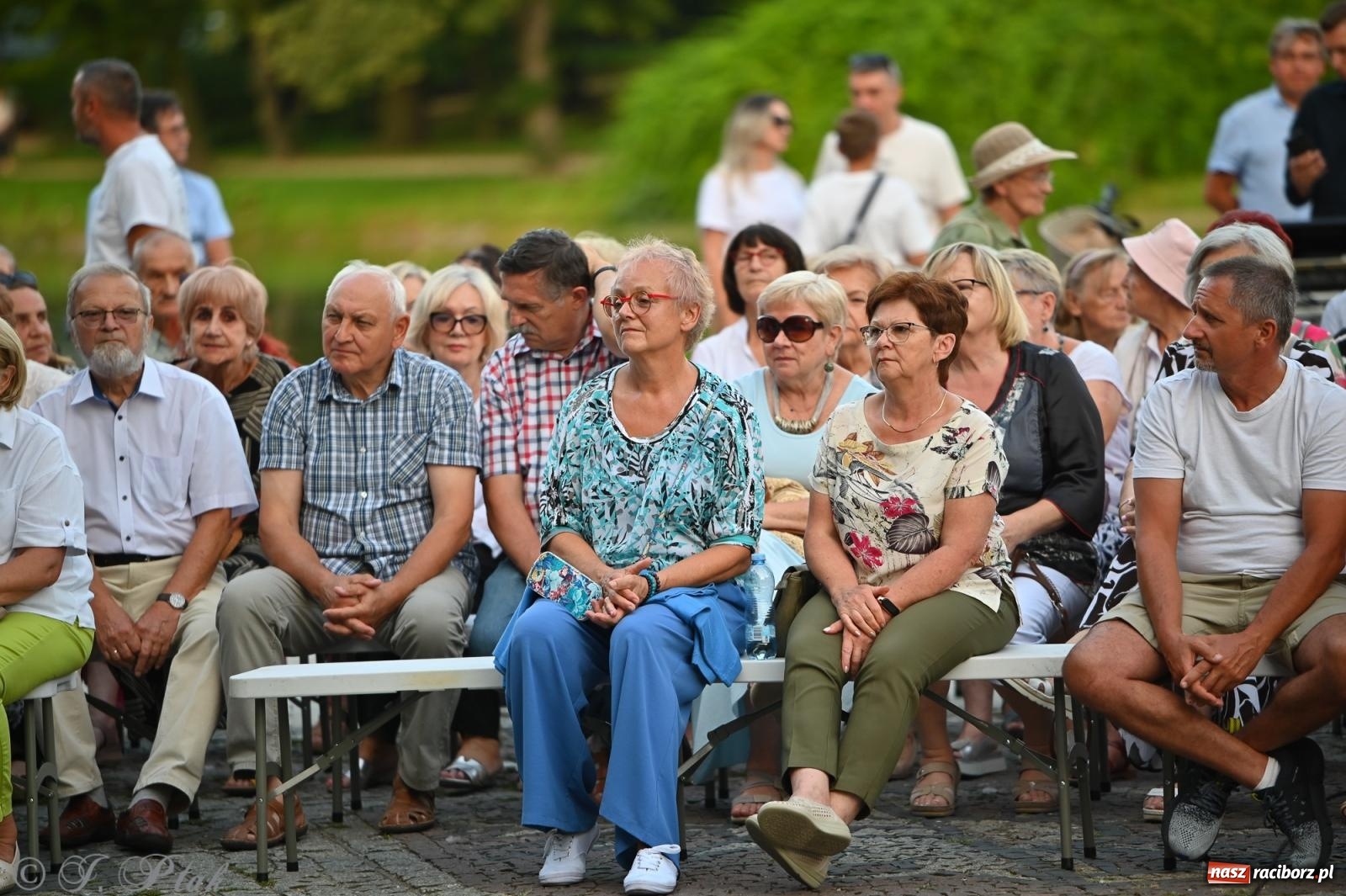 Zdjęcie w galerii na portalu naszraciborz.pl: Muzyczna uczta w Parku Roth – Raciborska Orkiestra Dęta Plania zaprezentowała najpiękniejsze covery wiadomości z regionu