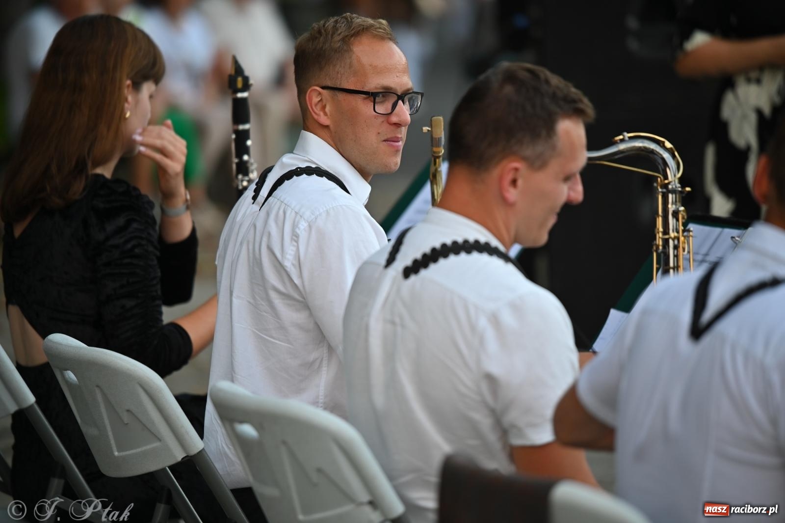 Zdjęcie w galerii na portalu naszraciborz.pl: Muzyczna uczta w Parku Roth – Raciborska Orkiestra Dęta Plania zaprezentowała najpiękniejsze covery wiadomości z regionu