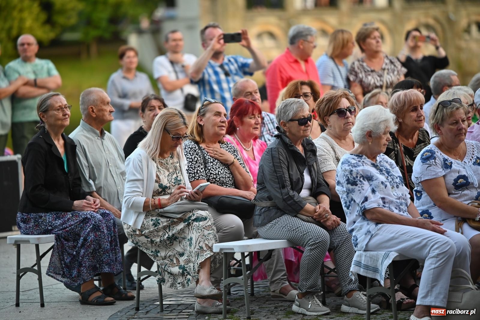 Zdjęcie w galerii na portalu naszraciborz.pl: Muzyczna uczta w Parku Roth – Raciborska Orkiestra Dęta Plania zaprezentowała najpiękniejsze covery wiadomości z regionu